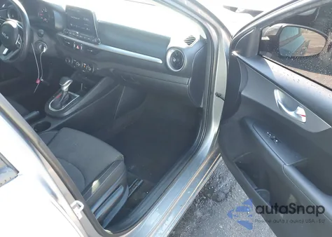 2022 Kia Forte Lxs z USA, uszkodzony, nr VIN 3KPF24AD4NE481866